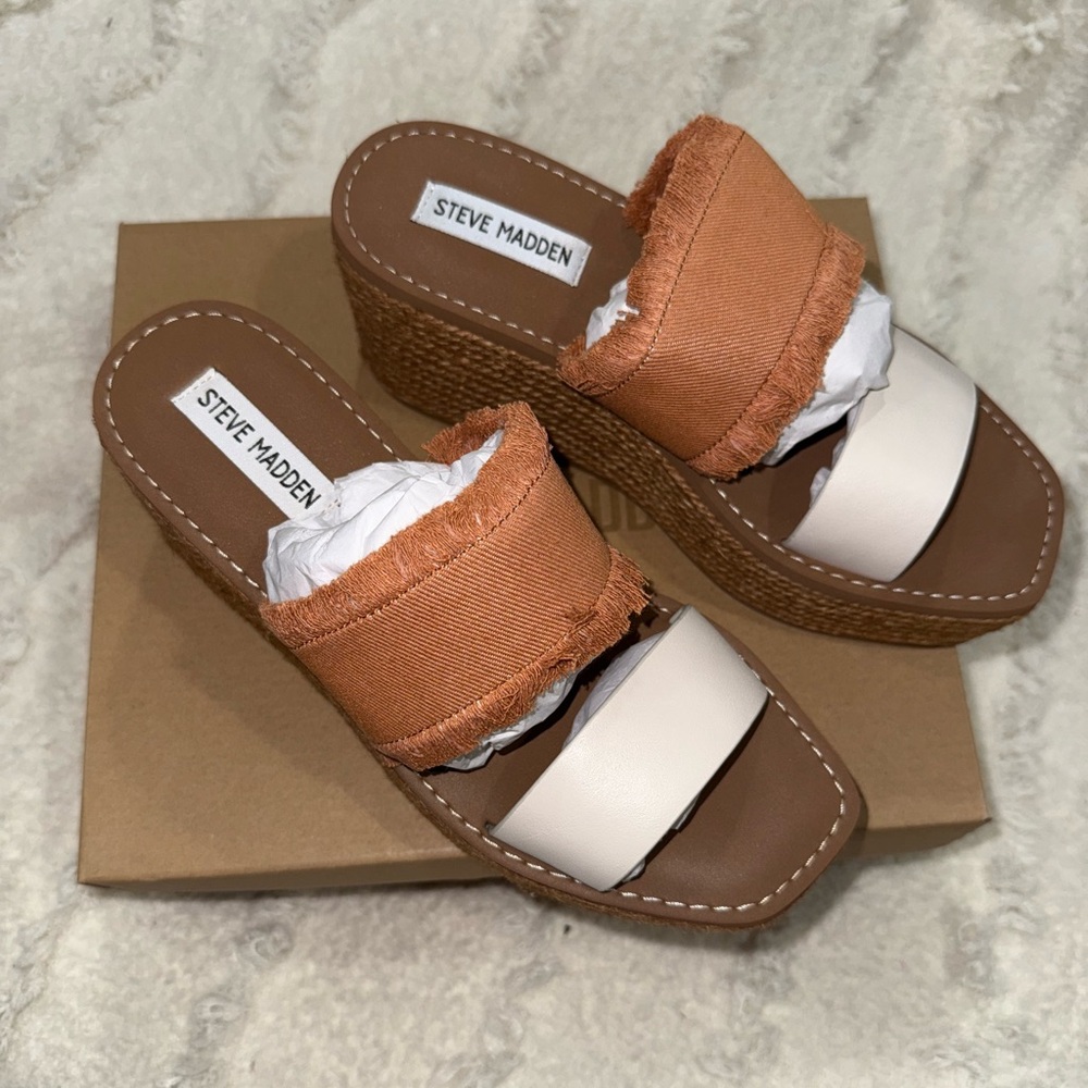 Steve Madden Women's Tan and Cream Wedge Sandals